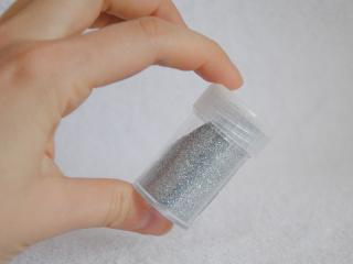 Glitter v rôznych farbách, 15 ml, strieborná